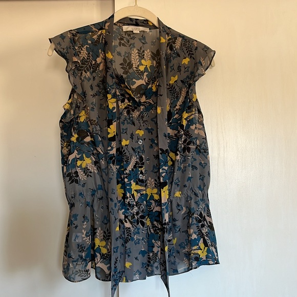 LOFT Tops - Ann Taylor Loft | MP | EUC | flutter sleeve | sheer | cinch waist